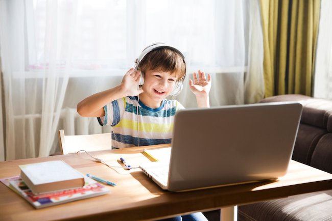 Leuke spelletjes op afstand spelen voor kinderen