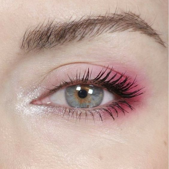 oogschaduwlook-met-roze