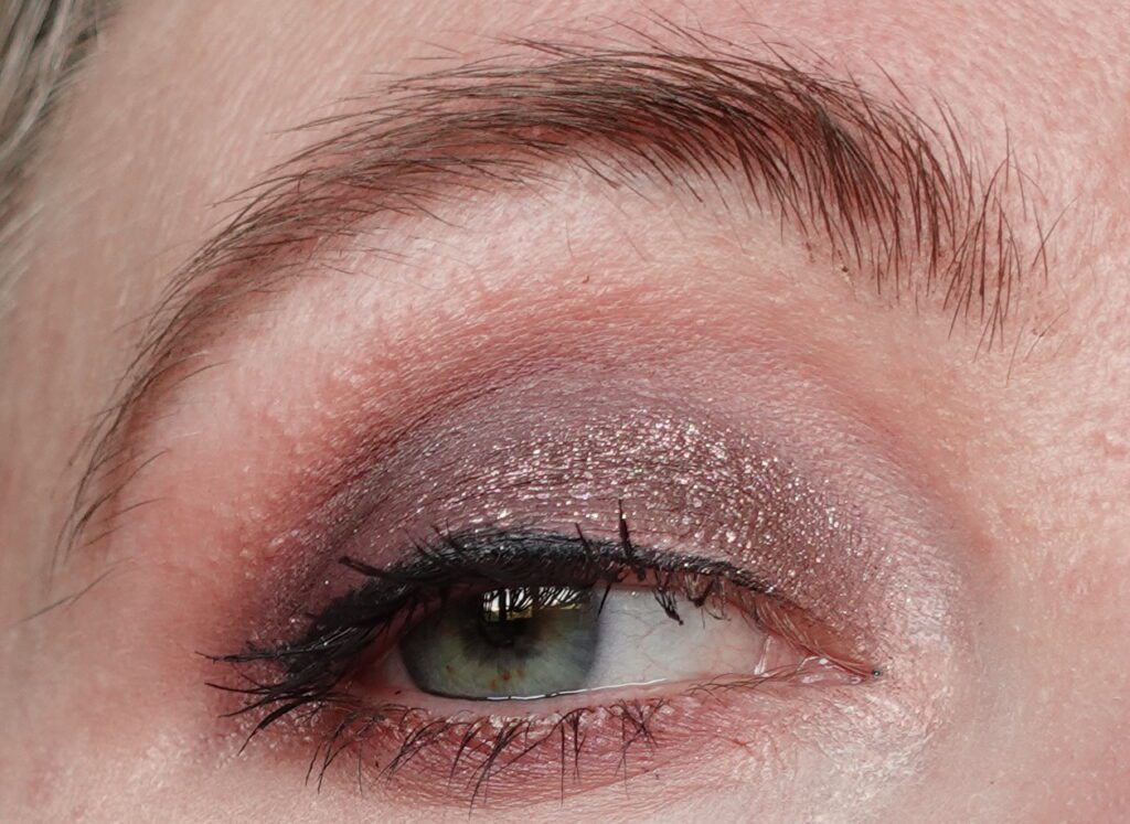 taupe-ooglook-1
