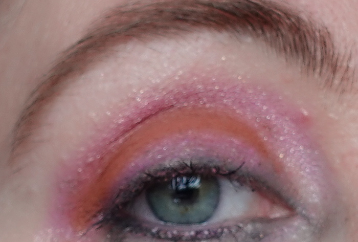 oogschaduw-roze-met-oranje