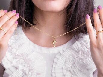 gouden-ketting-stylen-outfit