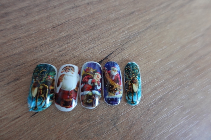 santa-nail-art-design