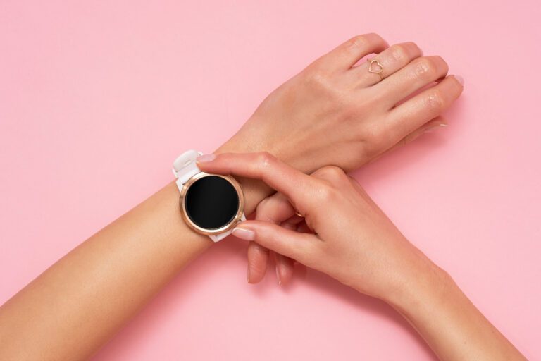 Hoe combineer je een gouden smartwatch voor vrouwen? Tips en inspiratie