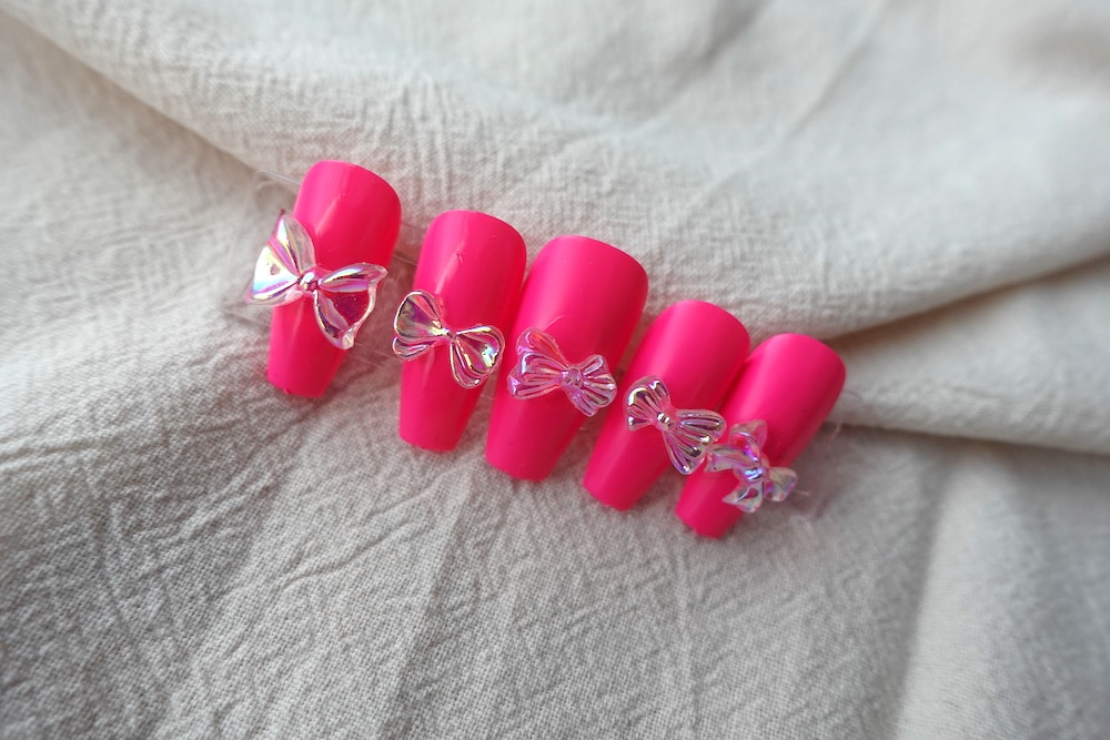Barbiecore-nail-art