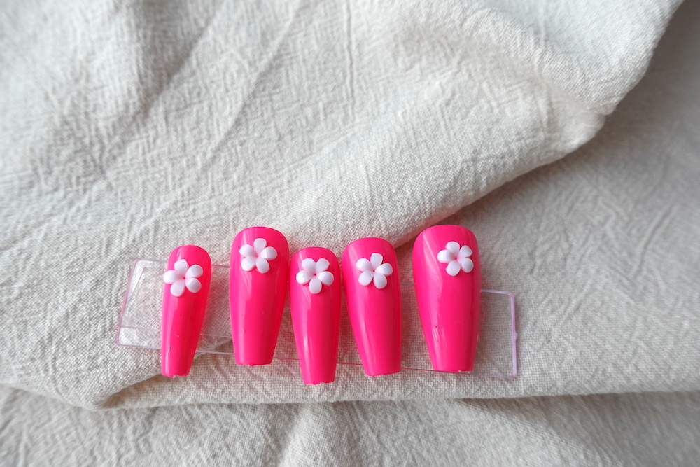 bloemen-nail-art-roze